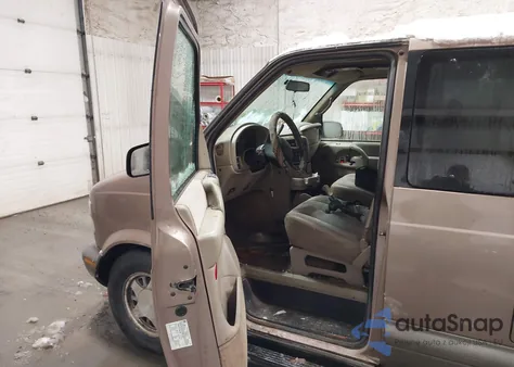 2000 GMC Safari Sl z USA, uszkodzony, nr VIN 1GKDM19W7YB522096